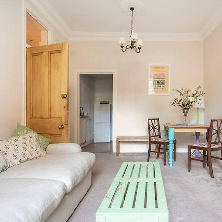 Appartamento Charming Flat In Quiet Street In Stockbridge Edimburgo Esterno foto